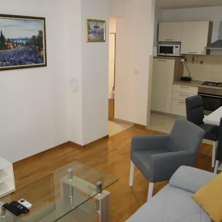 Apartment Pearl-Free Parking Makarska Exterior photo