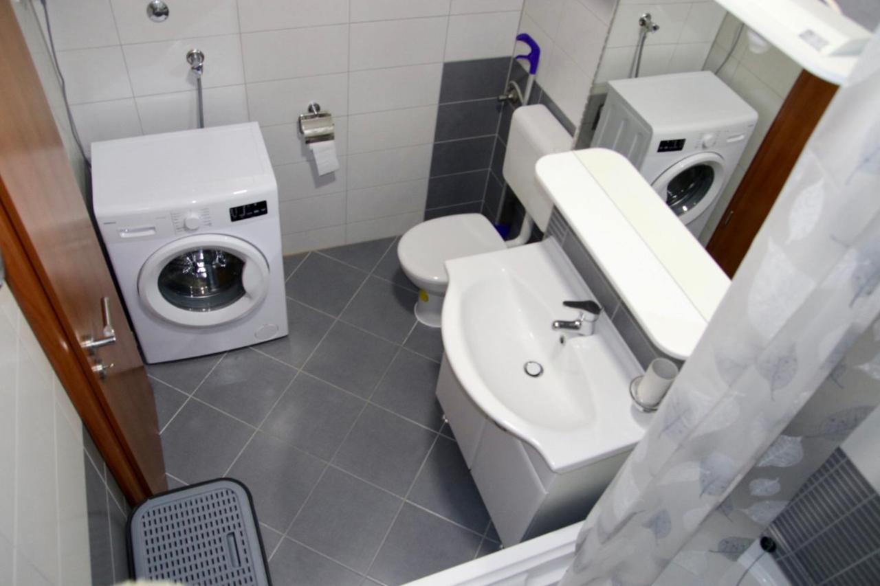 Pearl-free Parking Apartman