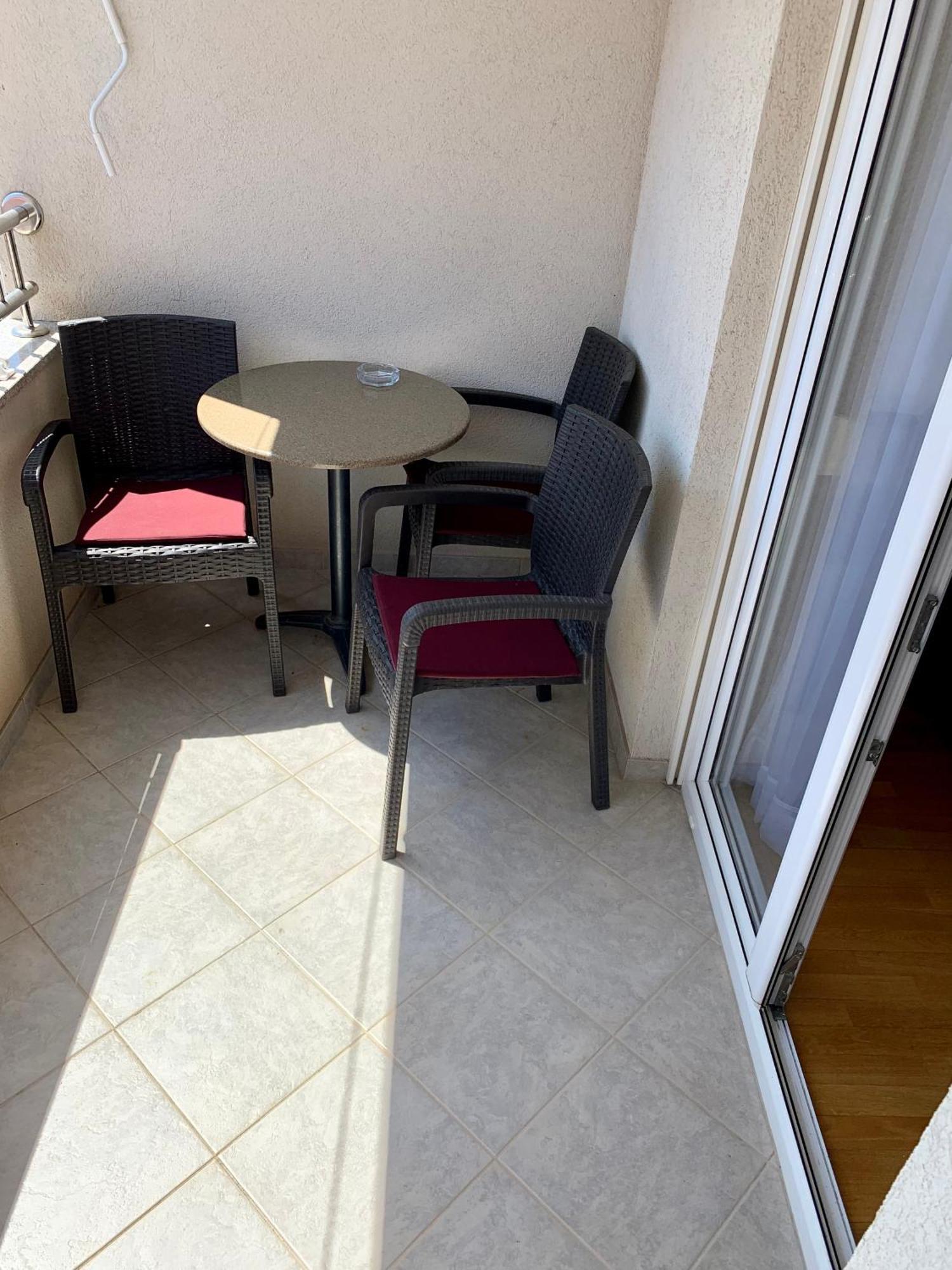 Pearl-free Parking Apartment *
